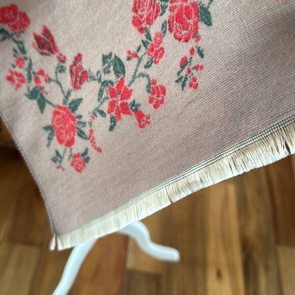 Marcus Adler wrap - Picture 3 of 4